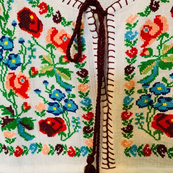 Floral Crochet Summer Dress - Picture 4 of 7